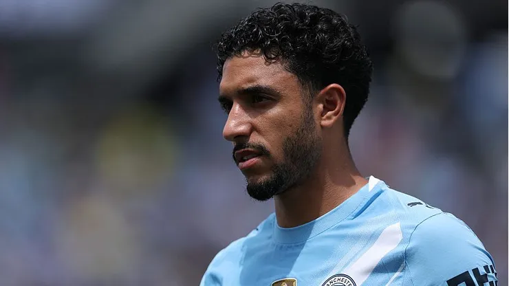 Fenerbahçe estaria disposto a apresentar uma proposta por Omar Marmoush, do Manchester City (Foto: Dan Mullan/Getty Images)
