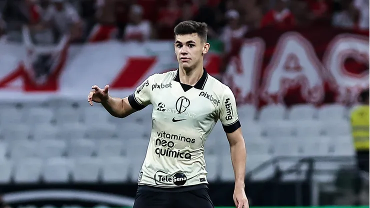 PSG recusa negócio com o Atlético-MG por Gabriel Moscardo. Foto: Fabio Giannelli/AGIF