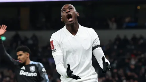 Randal Kolo Muani em partida do Tottenham. (Photo by Ryan Pierse/Getty Images)