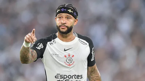 Alvo de Shabab Al-Ahli e Al-Wasl, Memphis Depay deve deixar o Corinthians após a Copa do Mundo. Foto: Thiago Ribeiro/AGIF