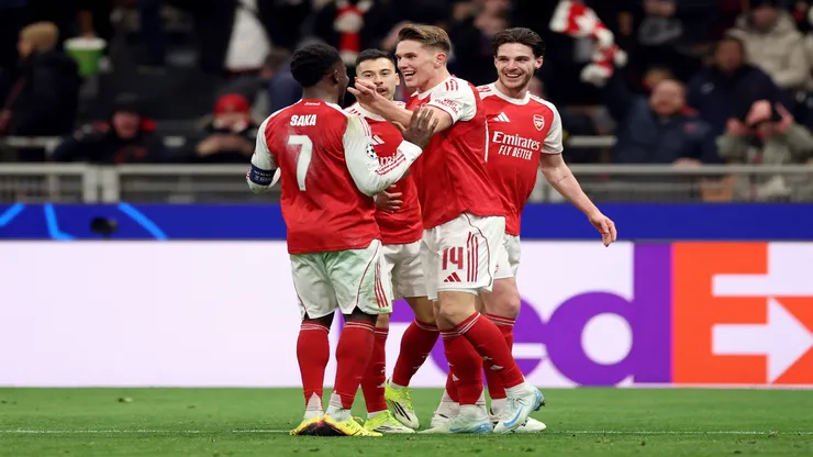Jogadores do Arsenal comemoram gol contra a Inter de Milão pela Champions 2025/26 - Carl Recine/Getty Images