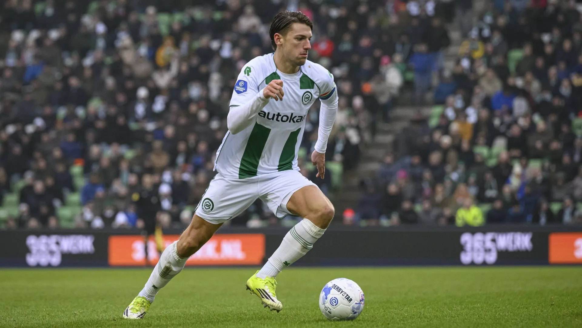 Stije Resink, do Groningen, durante a partida da Eredivisie holandesa. Foto: IMAGO/ANP