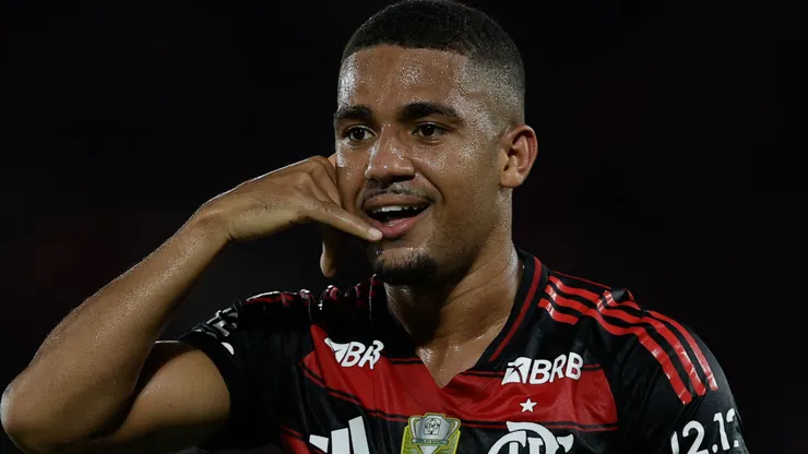 Samuel Lino em campo pelo Flamengo. Foto: Andre Mourao/AGIF