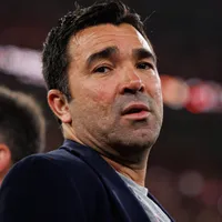 Deco viaja até Bruxelas para informar interesse em Jesse Bisiwu