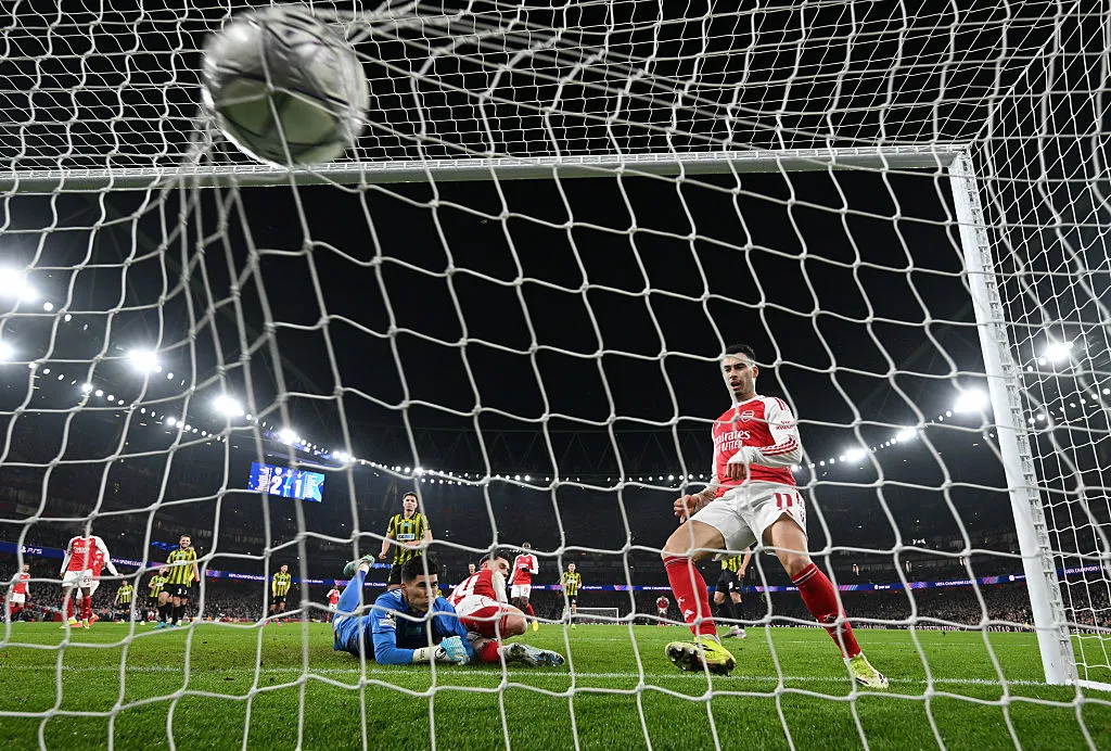 Gabriel Martinelli anotou o 3º gol dos Gunners. (Photo by Mike Hewitt/Getty Images)