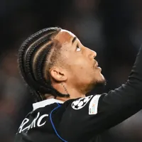 Chelsea garante oitavas de final e elimina o Napoli em jogo de cinco gols