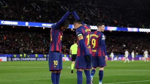 Lamine Yamal e Raphinha comemorando gol pelo Barcelona. Judit Cartiel/Getty Images.