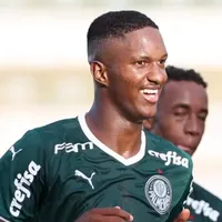 Santa Clara se acerta com Palmeiras para contratação de Vitinho