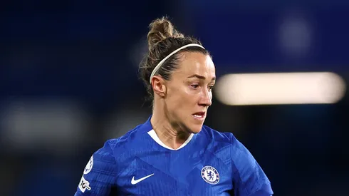 Lucy Bronze, do Chelsea (Photo by Alex Pantling/Getty Images)