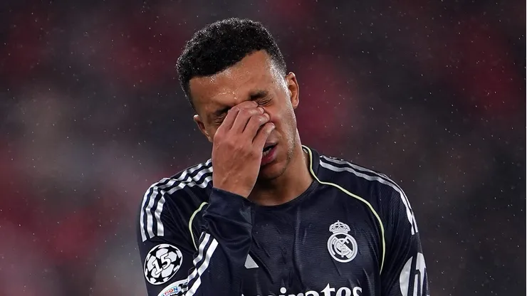 Mbappé está irritado com a postura irresponsável de seus companheiros no Real Madrid. (Foto: Jose Manuel Alvarez Rey/Getty Images)