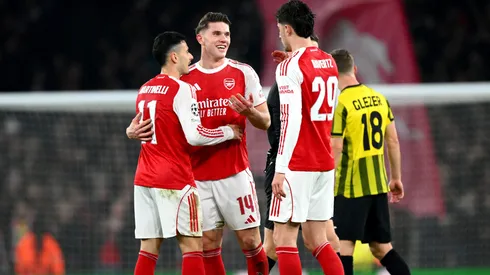 Martinelli e Havertz comemoram o gol de Gyokeres contra o Kairat, pela UEFA Champions League