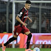 Manchester United mira Lautaro Rivero, zagueiro do River Plate