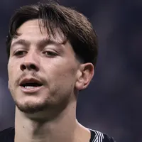 Boca Juniors quer vender jogadores para tirar Garro do Corinthians