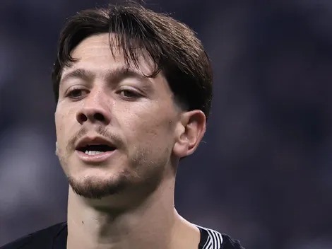 Boca Juniors quer vender jogadores para tirar Garro do Corinthians