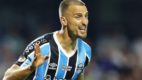 Rodrigo Ely acerta com o Almería, da Espanha, após rescisão com o Grêmio. (Foto: Heuler Andrey/Getty Images)