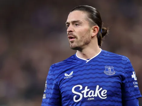 Grealish, atacante emprestado, sofre lesão e pode perder a temporada