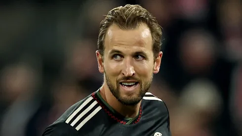 Bayern entra em campo com Harry Kane na liderança da Bola de Ouro. Foto: Lars Baron/Getty Images