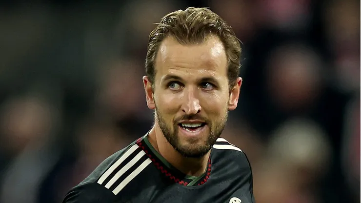 Bayern entra em campo com Harry Kane na liderança da Bola de Ouro. Foto: Lars Baron/Getty Images
