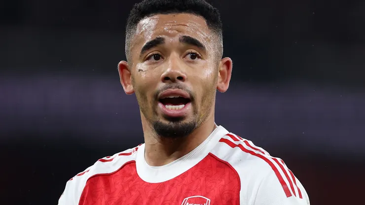 Gabriel Jesus em campo pelo Arsenal. Foto: Alex Pantling/Getty Images