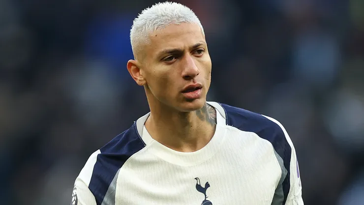 Richarlison em campo pelo Tottenham. Foto: Julian Finney/Getty Images