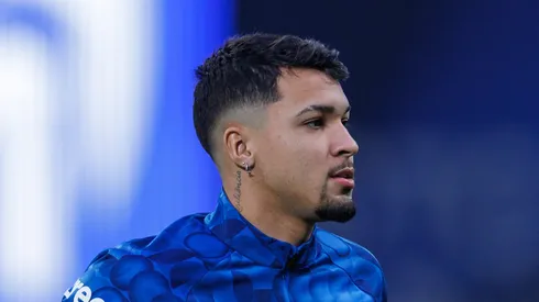 Atlético de Madrid propõe R$ 249 milhões ao Al-Hilal por Marcos Leonardo. (Photo by Abdullah Ahmed/Getty Images)