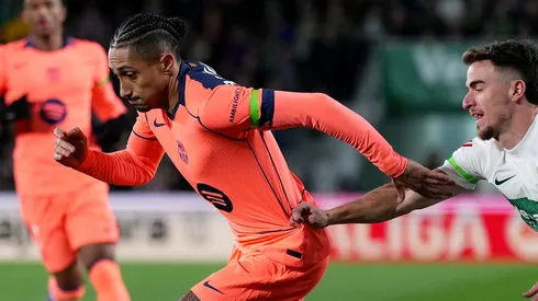 Vídeo: Raphinha dá drible humilhante em Elche x Barcelona e leva torcedores à loucura. (Foto: Angel Martinez/Getty Images)