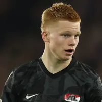 Liverpool prepara oferta de R$ 215 milhões por Kees Smit