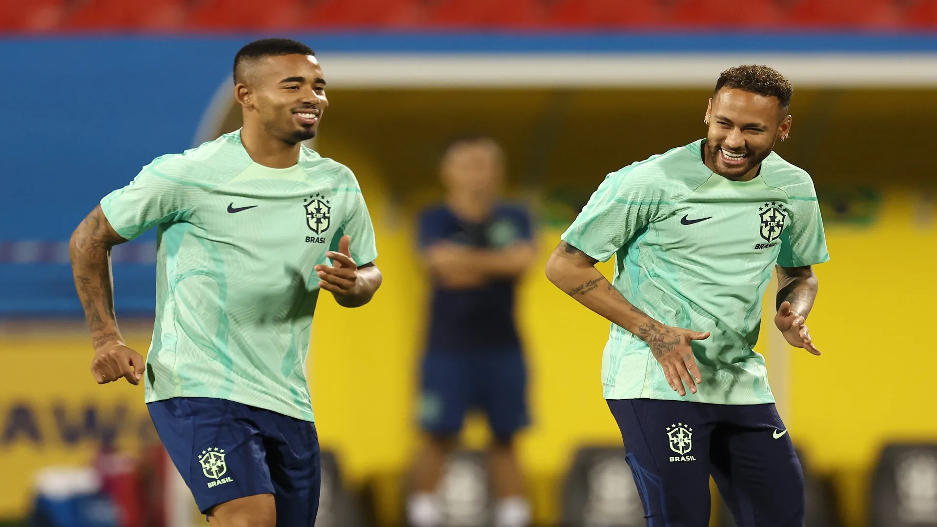 Gabriel Jesus e Neymar em treino da Seleção em 2022 – Christopher Lee/Getty Images