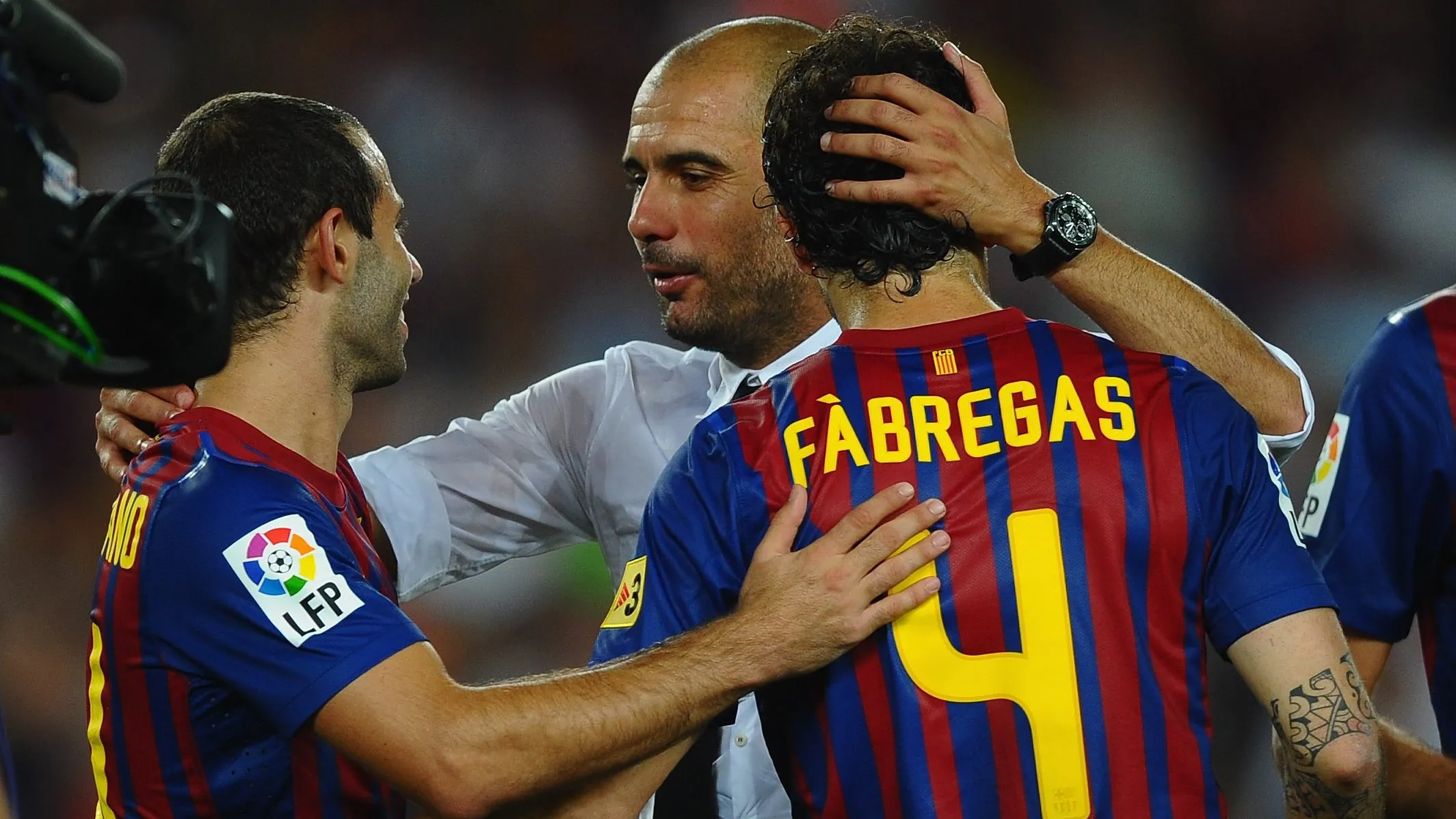 Guardiola, do Manchester City, e Fàbregas juntos no Barcelona. Foto: Laurence Griffiths/Getty Images