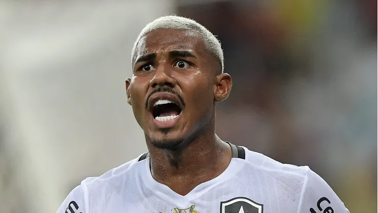 Cuiabano deixará a Premier League - Foto: Thiago Ribeiro/AGIF