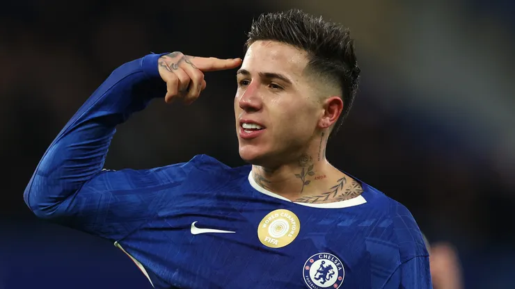 Enzo Fernández durante um jogo do Chelsea (Foto: Richard Pelham/Getty Images)