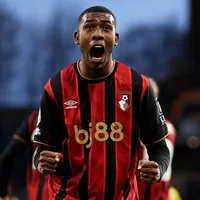 Rayan entra em lista histórica da Premier League