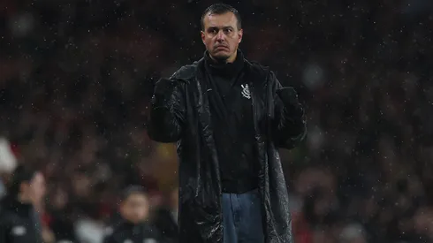 Treinador das Brabas comenta sobre suposta espionagem do Arsenal aos treinos do Corinthians – Foto: Jasper Wax/Getty Images