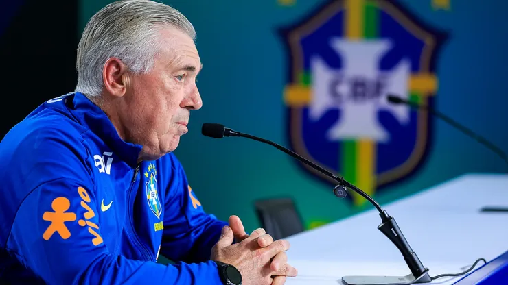Carlo Ancelotti em entrevista na Seleção Brasileira (Buda Mendes/Getty Images)