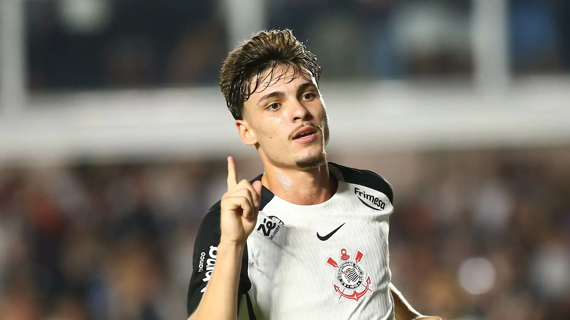 Breno Bidon em campo pelo Corinthians