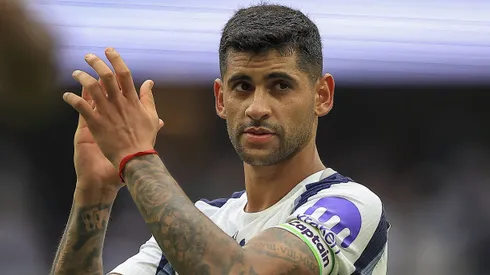 Cristián Romero deixará o Tottenham ao final desta temporada, segundo o jornalista Gastón Edul, do TyC Sports. Ele foi ligado ao Real Madrid e agora ao Barcelona e Atlético. IMAGO / Imagens Esportivas Profissionais