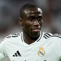 Real Madrid se frustra por não ter negociado Mendy na janela