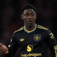 Manchester United aciona Kobbie Mainoo para renovar contrato