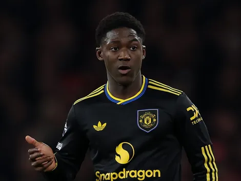 Manchester United aciona Kobbie Mainoo para renovar contrato