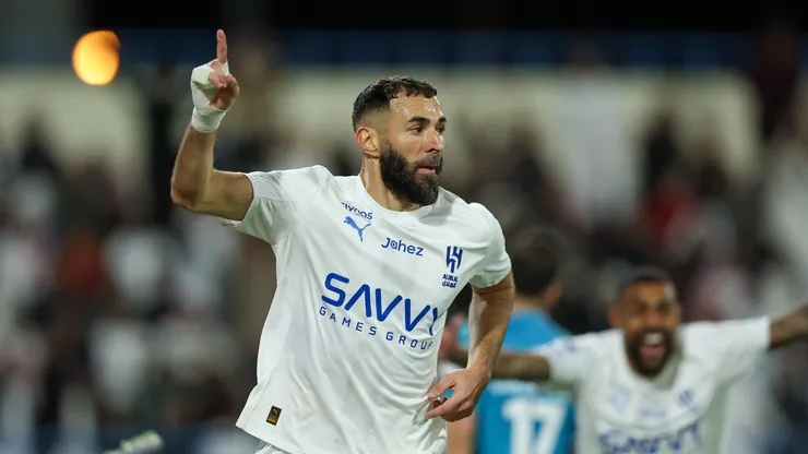 Benzema comemora primeiro gol pelo Al-Hilal (Yasser Bakhsh/Getty Images)