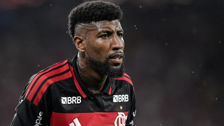 Emerson Royal pode sair do Flamengo em 2026. Thiago Ribeiro/AGIF.
