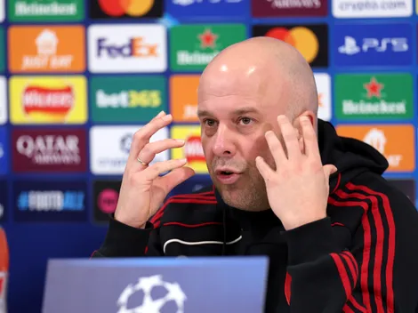 Slot comemora a contratação de Jacquet pelo Liverpool