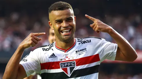 Alisson busca uma saída do São Paulo e dá preferência para a MLS. Foto: Marcello Zambrana/AGIF