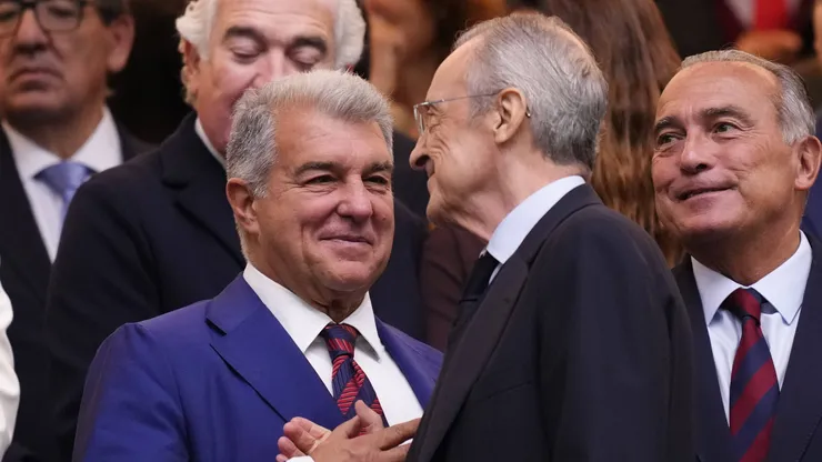 Florentino Pérez, do Real Madrid e Laporta, presidente do Barcelona, Real Madrid quer contratar Pedri, do Barça. IMAGO / NurPhoto