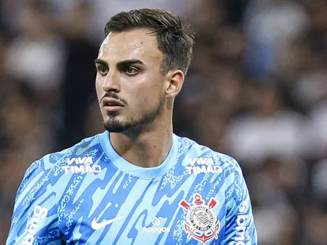 Shabab Al Ahli se acerta com o Corinthians e contrata Matheus Donelli