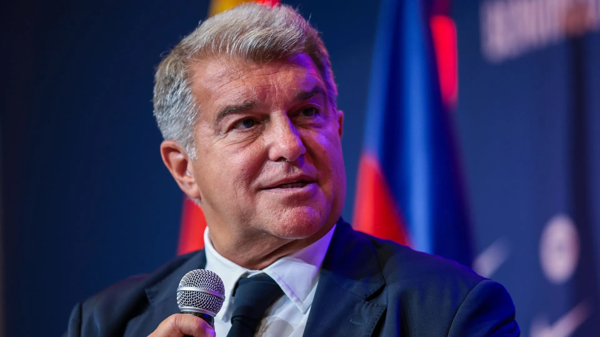 Joan Laporta tem divergido publicamente com Florentino Pérez, presidente do Real Madrid (foto: Eric Alonso/Getty Images)