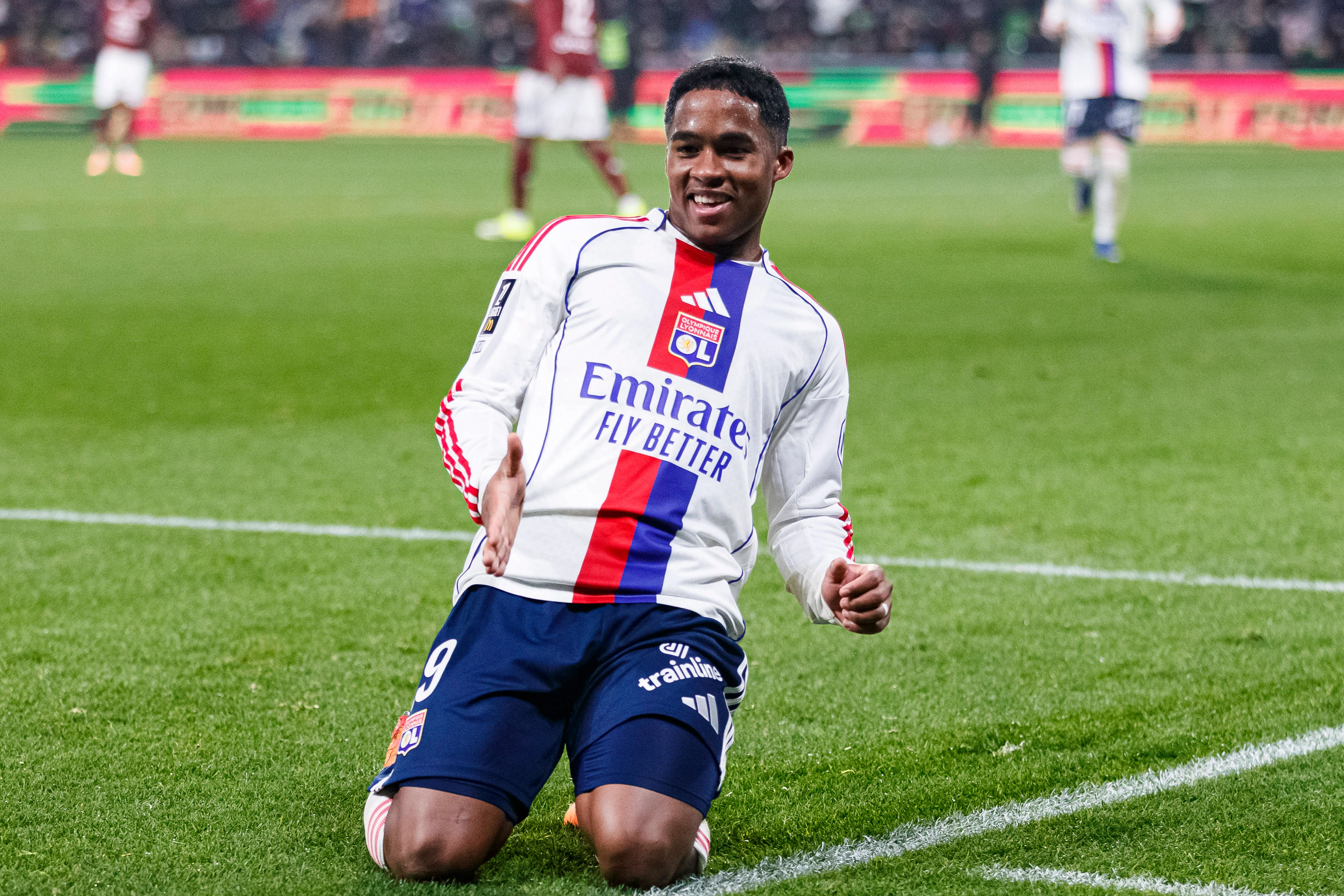 Endrick comemorando gol pelo Lyon. Foto: IMAGO / justpictures.ch