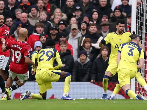 Manchester United vence o Tottenham e segue no G4