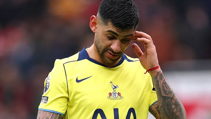 Cuti Romero foi expulso em jogo entre United x Tottenham. Carl Recine/Getty Images.