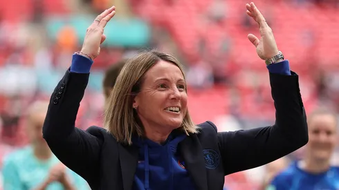 A treinadora renova com o time inglês por mais quatro anos – Foto: Richard Pelham/Getty Images
